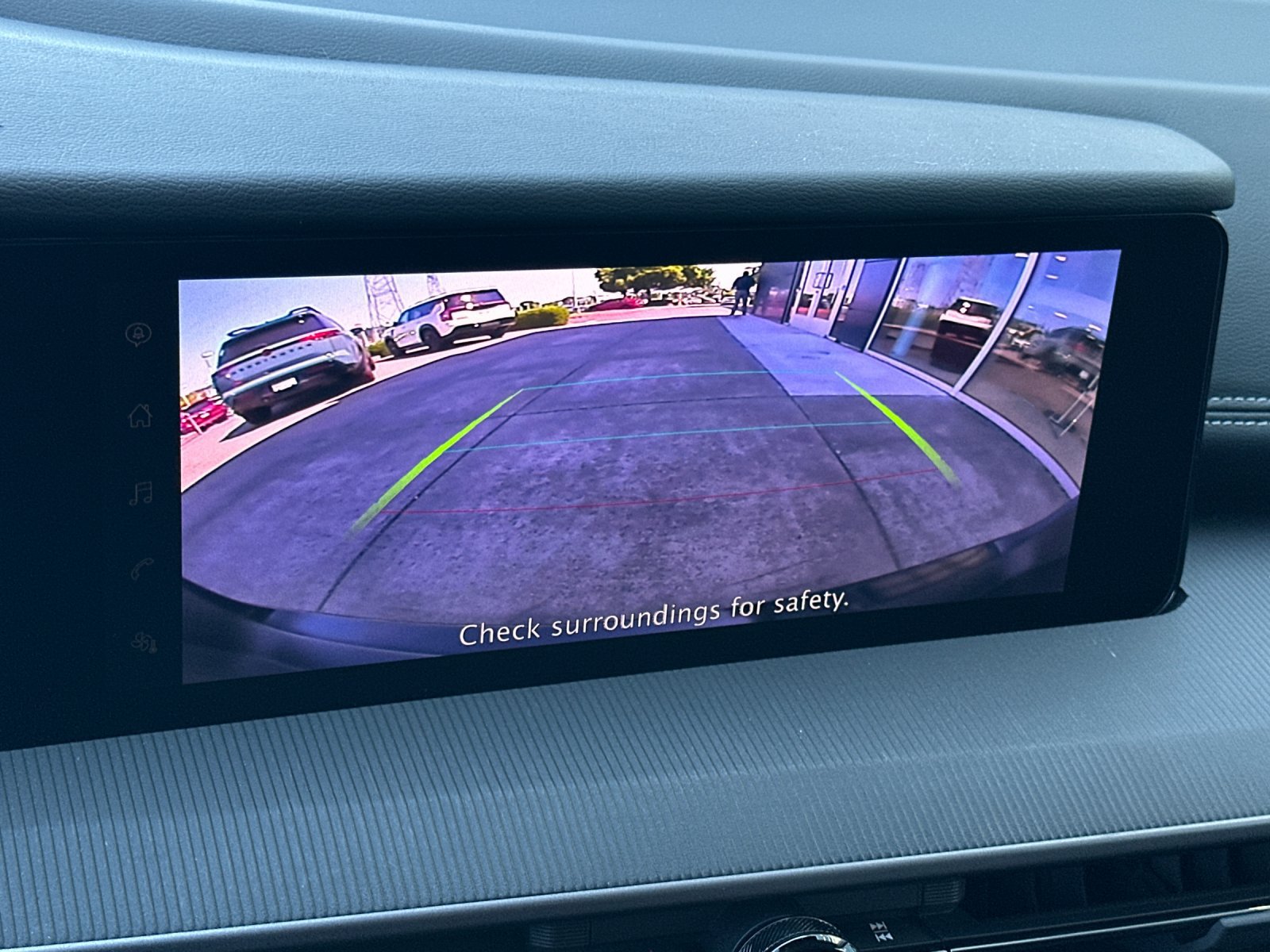 Certified 2025 Nissan Murano SV AWD/4WD image 19