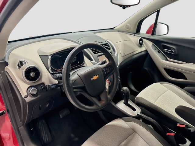 Used 2015 Chevrolet Trax LS AWD/4WD image 9