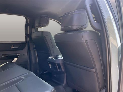Used 2026 Toyota Tundra Limited AWD/4WD image 19