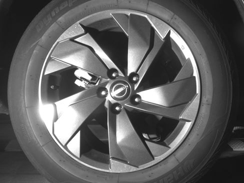 Used 2025 Nissan Rogue SV image 15