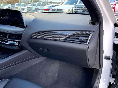 Used 2025 Cadillac CT5 Sport image 18