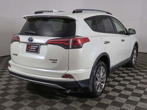 Used 2018 Toyota RAV4 Limited w/ Advanced Technology Package image 11
