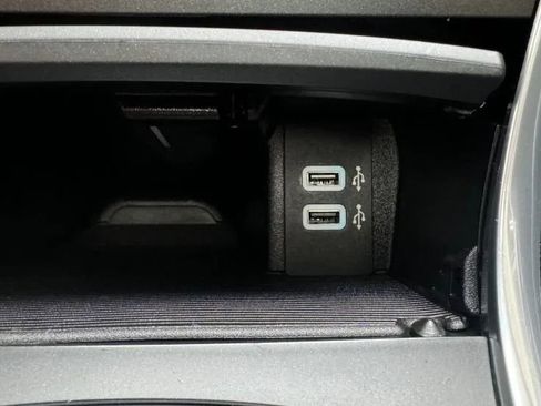 Used 2017 Ford Edge Sport w/ Technology Package image 37