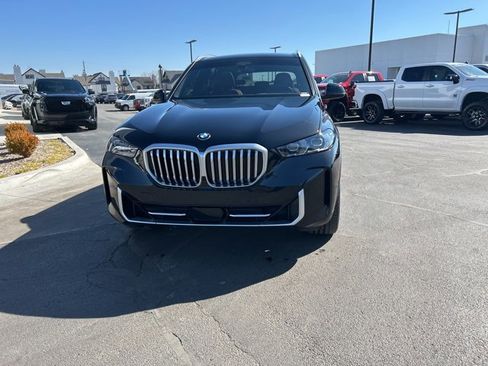 Used 2024 BMW X5 xDrive40i w/ Premium Package image 4