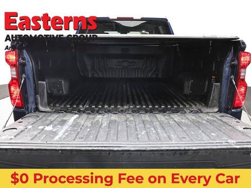 Used 2023 Chevrolet Silverado 1500 Custom RWD image 9