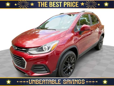 Used 2021 Chevrolet Trax LT w/ Sport Edition image 1