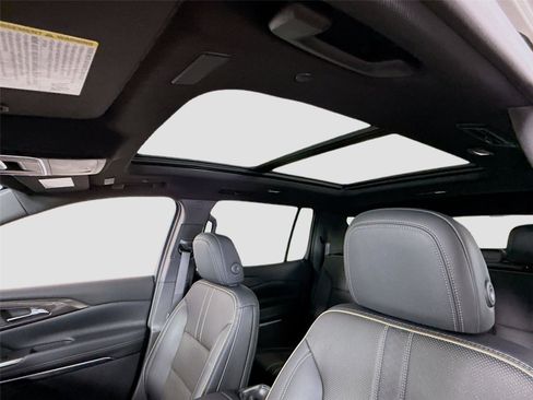 Used 2026 Chevrolet Traverse High Country AWD/4WD image 23