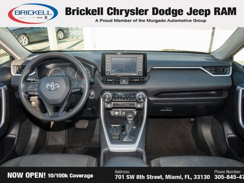 Used 2022 Toyota RAV4 XLE image 19