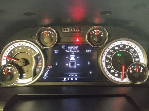 Used 2016 RAM 1500 Lone Star RWD image 23