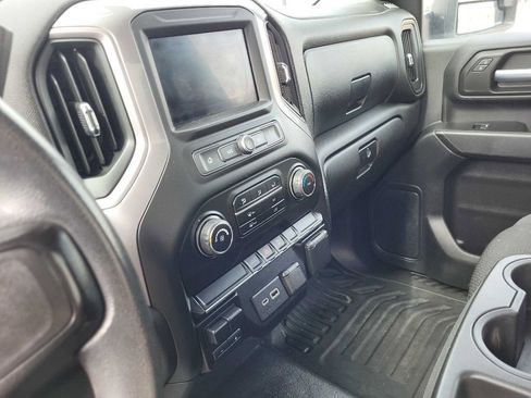 Used 2021 Chevrolet Silverado 2500 W/T w/ WT Convenience Package AWD/4WD image 11
