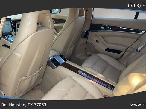 Used 2012 Porsche Panamera 4 image 28