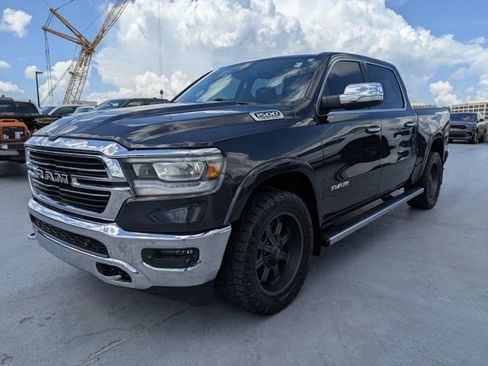 Used 2020 RAM 1500 Laramie AWD/4WD image 7