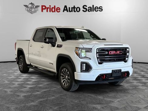 Used 2019 GMC Sierra 1500 AT4 w/ AT4 Premium Package AWD/4WD image 3