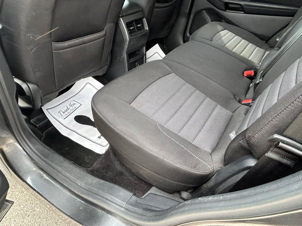 Used 2016 Ford Edge SE FWD image 9