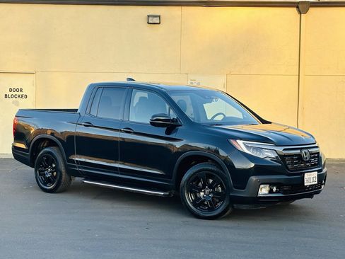 Used 2017 Honda Ridgeline Black Edition image 2