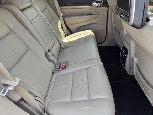 Used 2013 Jeep Grand Cherokee Limited RWD image 30