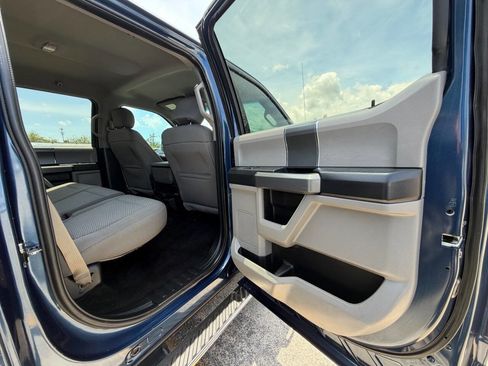 Used 2017 Ford F150 XLT w/ Equipment Group 302A Luxury RWD image 18