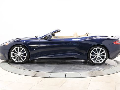 Used 2016 Aston Martin Vanquish Volante RWD image 9