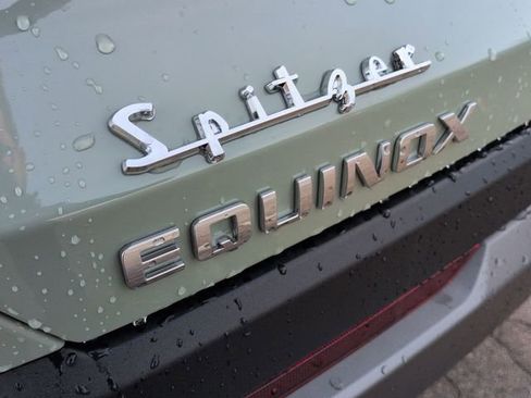 New 2026 Chevrolet Equinox LT w/ Convenience Package II image 32