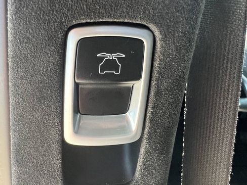 Used 2017 Tesla Model X 75D AWD/4WD image 15