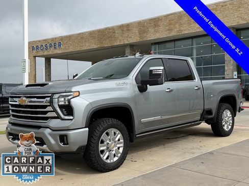 Used 2025 Chevrolet Silverado 2500 High Country w/ High Country Premium Package AWD/4WD image 9