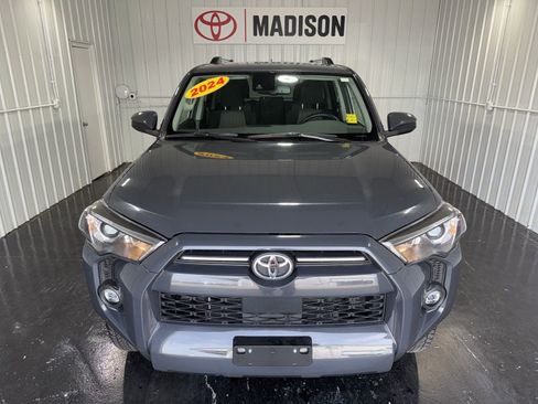 Used 2024 Toyota 4Runner SR5 image 5