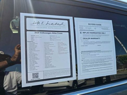 Used 2025 Volkswagen Atlas Cross Sport SE FWD image 22