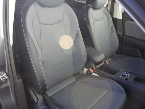 New 2026 Volkswagen Tiguan SE AWD/4WD image 39