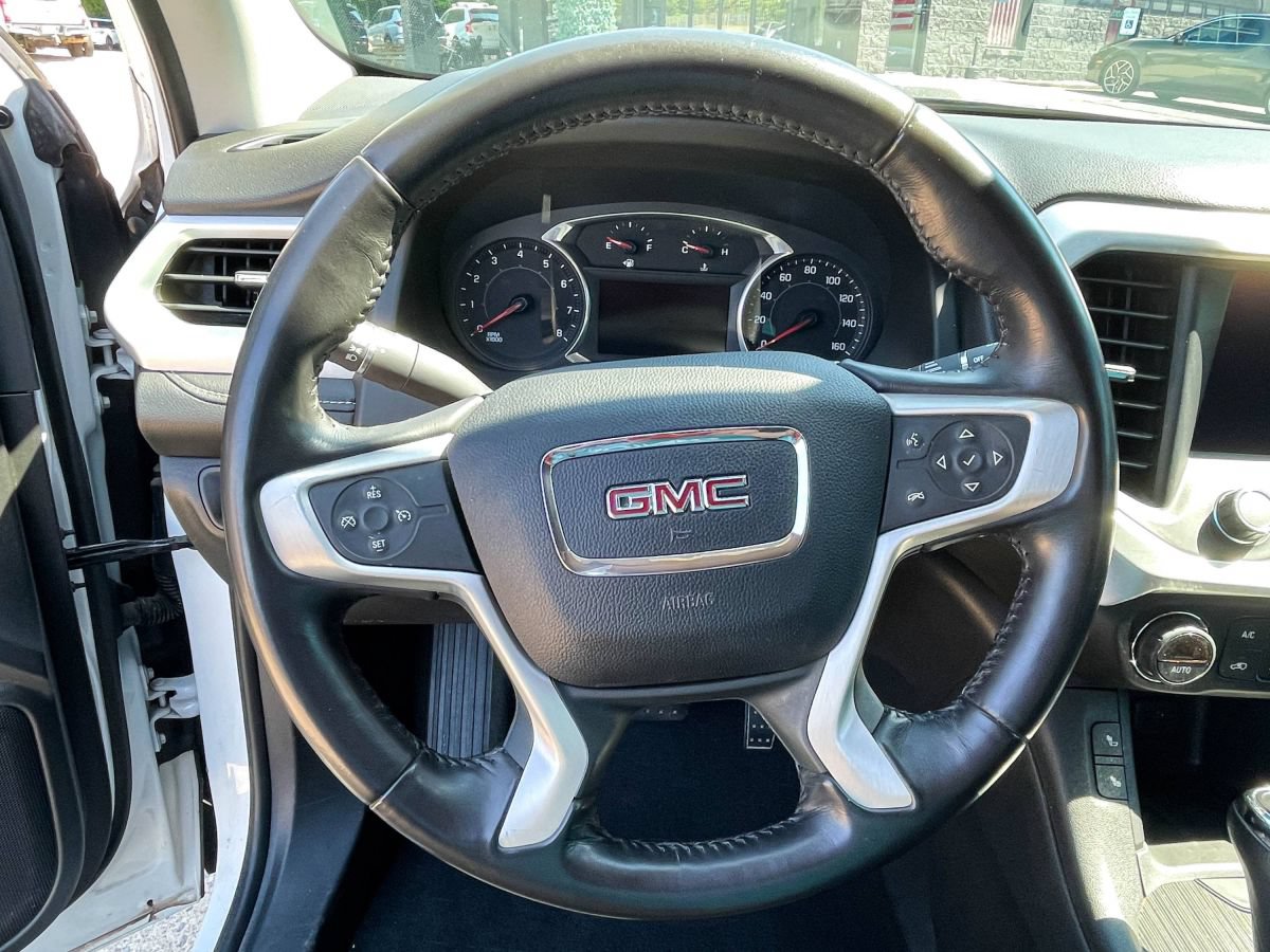 Used 2019 GMC Acadia SLT w/ LPO, Floor Liner Package FWD image 11