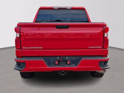 Used 2020 Chevrolet Silverado 1500 Custom w/ Custom Value Package RWD image 5