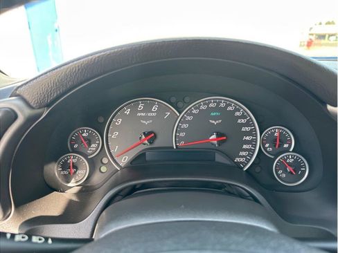 Used 2006 Chevrolet Corvette Convertible w/ Preferred Equipment Group image 18