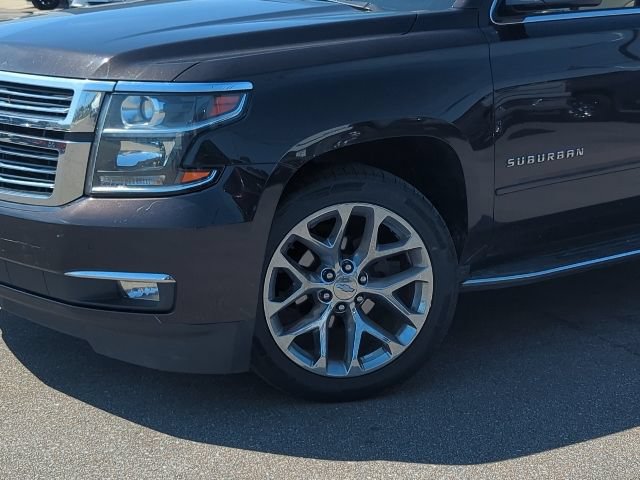 Used 2018 Chevrolet Suburban Premier AWD/4WD image 2