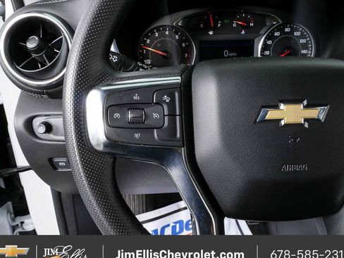 Certified 2025 Chevrolet Blazer LT FWD image 9