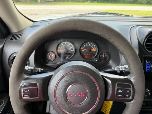 Used 2016 Jeep Patriot Sport w/ Power Value Group image 24