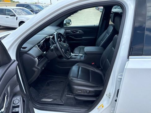 Used 2023 Chevrolet Traverse LT w/ LPO, Floor Liner Package AWD/4WD image 19