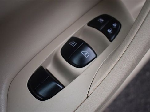 Used 2017 Nissan Altima 2.5 SL w/ Moonroof Package image 20