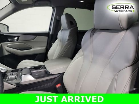 Certified 2023 Acura MDX SH-AWD w/ Technology Package image 12