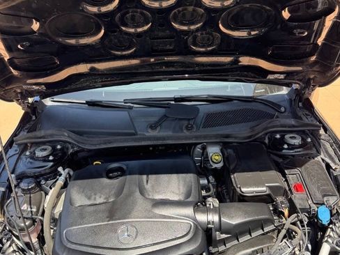 Used 2019 Mercedes-Benz GLA 250 4MATIC image 27