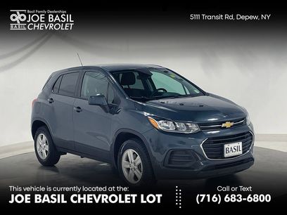 Used 2022 Chevrolet Trax LS w/ Tint and Cruise Package