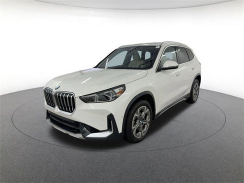 Certified 2025 BMW X1 xDrive28i w/ Convenience Package image 1