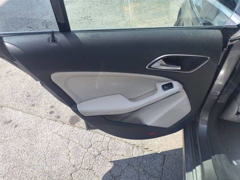 Used 2015 Mercedes-Benz CLA 250 image 14
