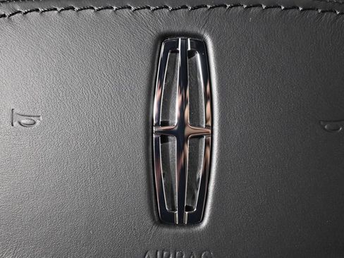 New 2026 Lincoln Navigator Black Label AWD/4WD image 33