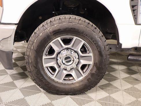 Used 2024 Ford F250 Lariat image 18