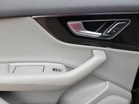 Used 2019 Audi Q7 3.0T Premium Plus image 21