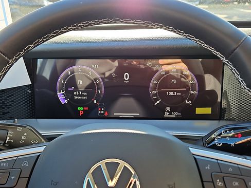 New 2026 Volkswagen Tiguan SE image 20