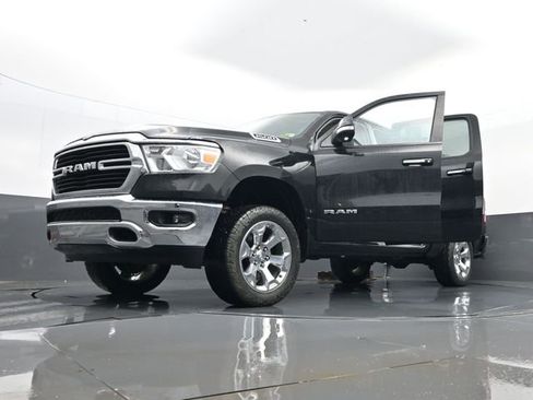 Used 2019 RAM 1500 Big Horn AWD/4WD image 30