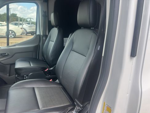 New 2025 Ford Transit 250 148 Medium Roof w/ Load Area Protection Package image 26