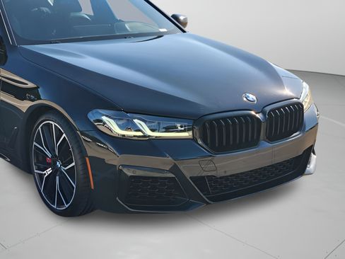 Used 2022 BMW M550i xDrive w/ Shadowloine Package AWD/4WD image 34
