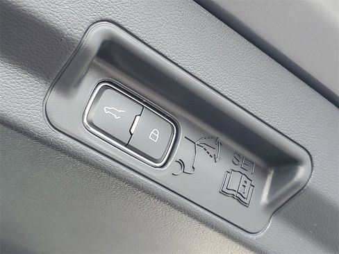 New 2026 Ford Explorer Active w/ Active Comfort Package image 36