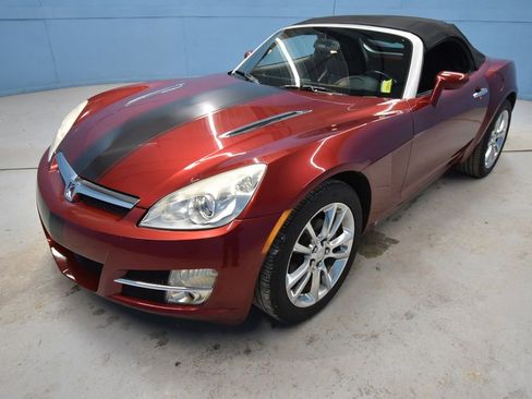 Used 2009 Saturn Sky Ruby Red image 28